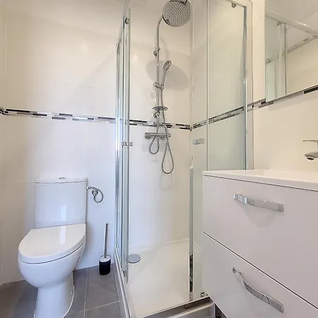 Nestor&jeeves - Vieux - - Centre * 니스